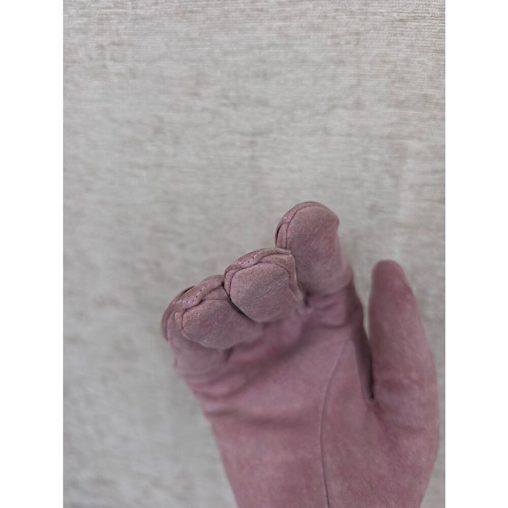 Isotoner Women's Pink Suede Lined Driving Gloves - Picture 8 of 12